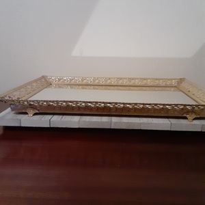 Mirrored tray